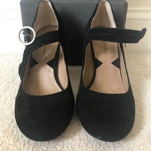 Adrienne Vittadini Suede Black Heels